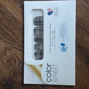 Color Street Nails - plaid Reputation